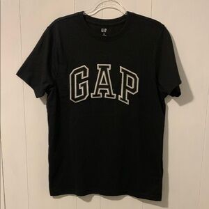 GAP Black Men's T-Shirt medium